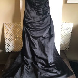 Black Strapless/Backless Formal Gown!